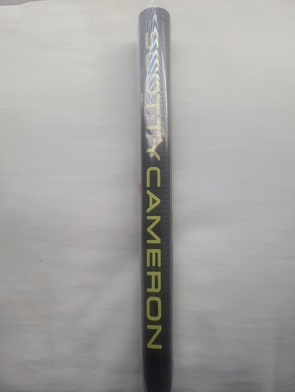 Scotty Cameron Matador Midsize Black/ Neon Putter Grip